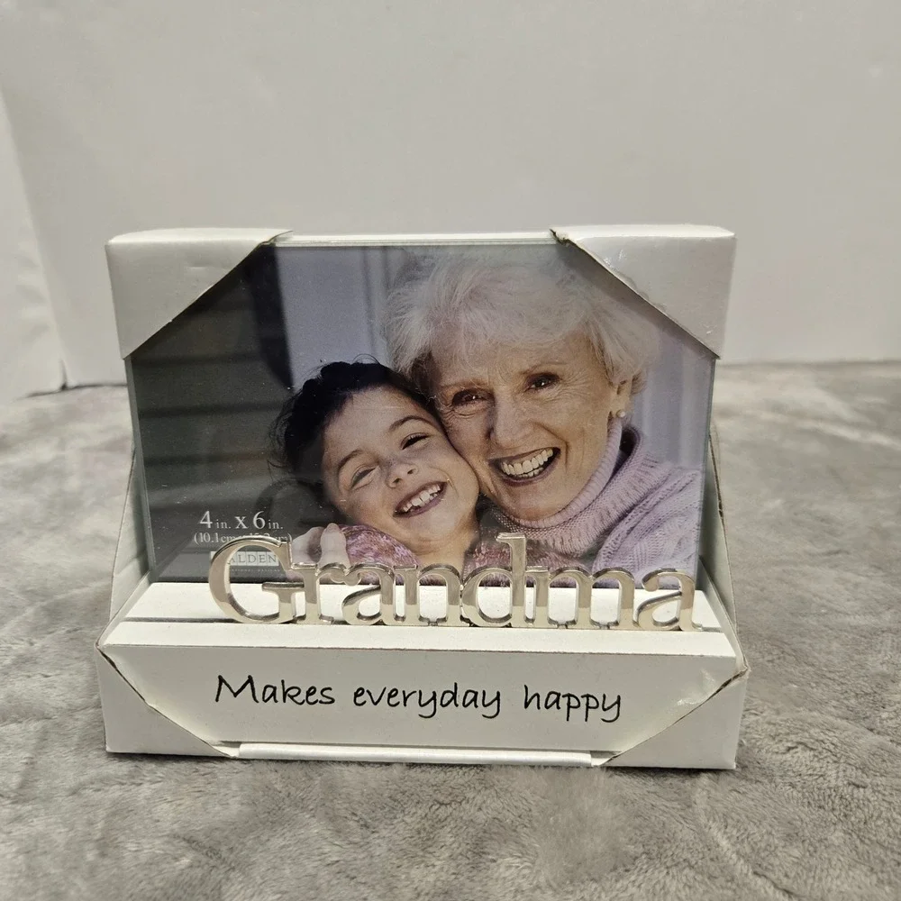 Malden Grandma Makes Everyday Happy Silver Script 4x6 Photo Frame HP8627-46WH